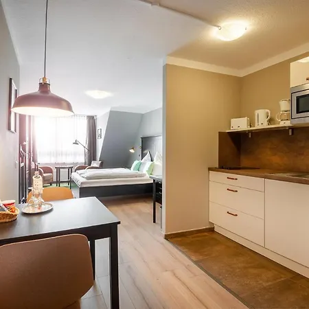 City Hotel Hotell 3*