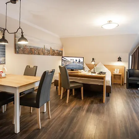 City Hotel 3*