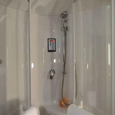 City Hotel 3* غايلنكيرشن