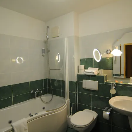 Отель City Hotel