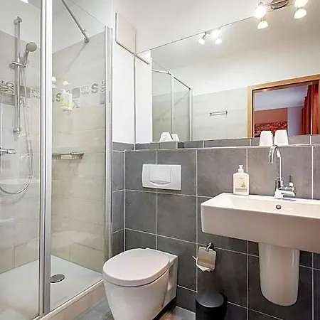 City Hotel 3* غايلنكيرشن